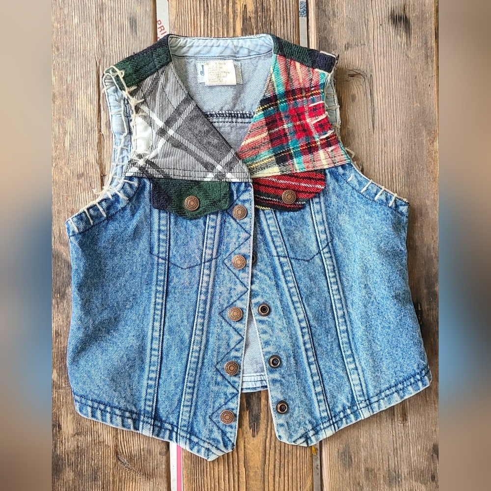 VINTAGE JORDACHE kids SZ L VGUC BLUE denim fleece PLAID print accents jean vest
